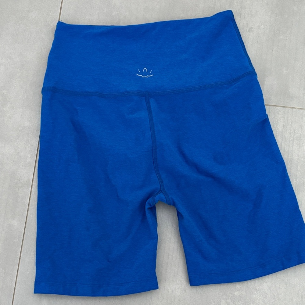 Beyond Yoga Women's Spacedye Blue Bike Shorts Large